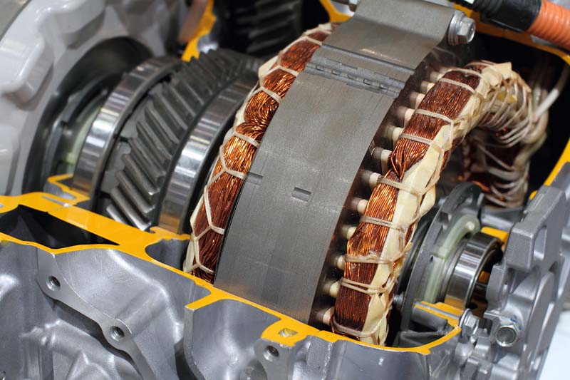Maintenance de moteur alternatif, Le Chambon-Feugerolles